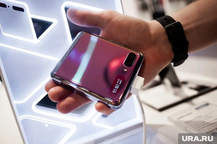 Груз смартфонов весом в полцентнера отправители оценили в ноль рублей