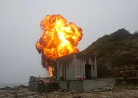 Хуситы снова атаковали американский военный корабль в Аденском заливе