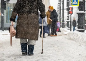 В Тюмени пенсионерам предлагают подработку с зарплатой до 80 тысяч рублей