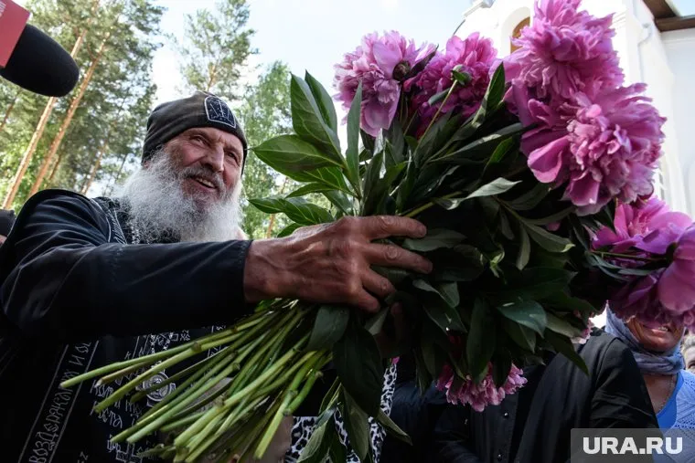Схиигумен Сергий теряет свое влияние
