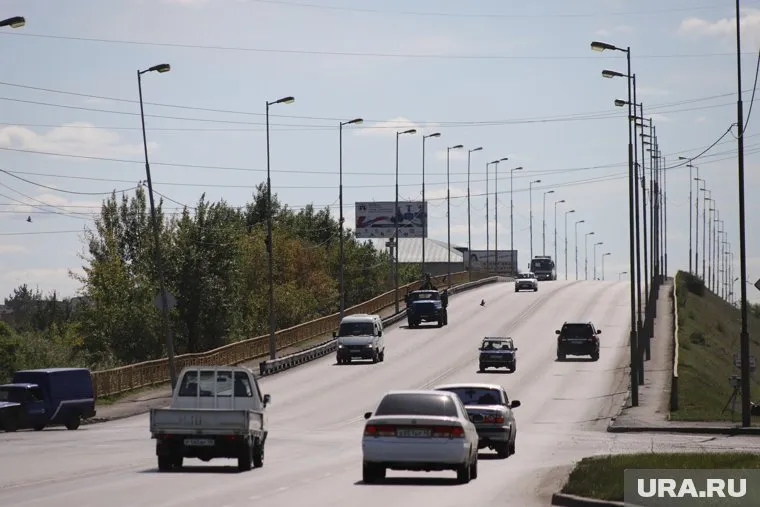 В ходе взрыва на трассе в Дагестане погибли минимум трое человек