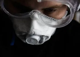 Россия ограничивает перелет во все страны, отслужившим срочникам могут продлить службу, главные отличия гриппа от коронавируса