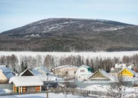 Пожар на свердловской горе буддистов сможет потушить только снег