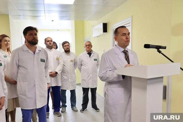 Вадим Шумков поздравил земляков с Днем медработника