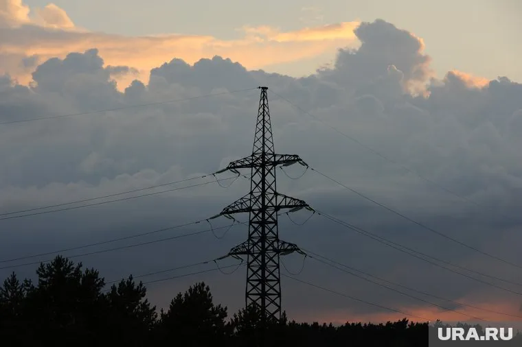 Из-за аварии на подстанции жители деревни Круглое увидели вспышку в небе