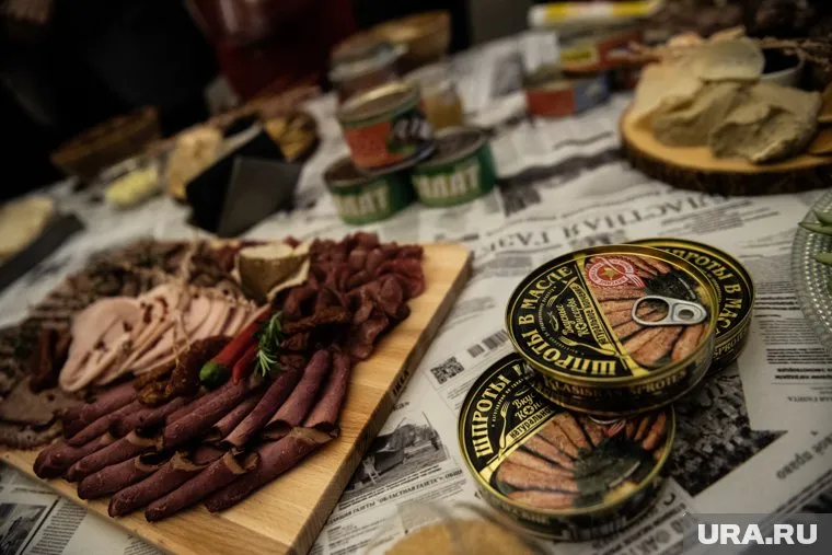 В след за мясом подорожают яйца, огурцы и икра, отмечают аналитики