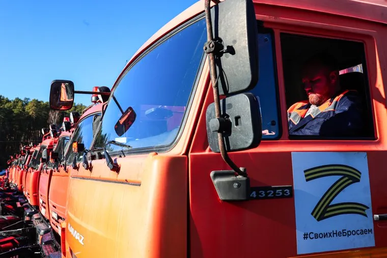 Визит Алексея Орлова в Верх-Исетское ДЭУ для контроля готовности уборочной техники к зимнему периоду. Екатеринбург