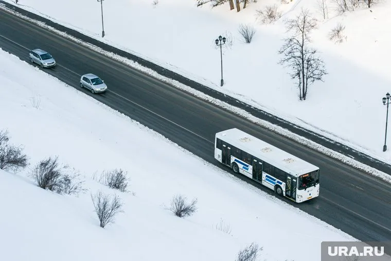 Возобновлено движение регулярных автобусных и школьных перевозок, сообщили в депстрое