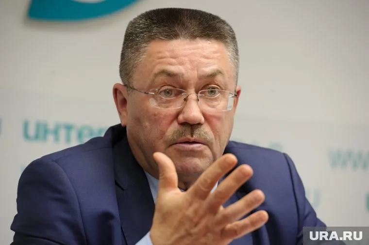 Игорь Мороков отметил, что главная задача — передать детей родственникам