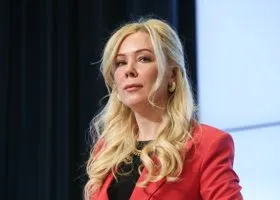 Мизулина указала мэрии Екатеринбурга на наркограффити и тараканов в школе