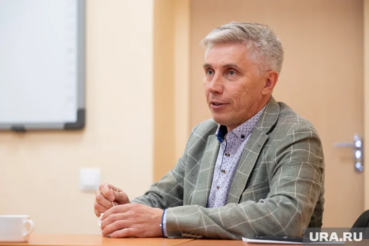 Александр Постаногов руководит краевой федерацией по прыжкам на лыжах с трамплина и лыжного двоеборья, возглавляет оргкомитет экстремального забега на трамплин «Царь горы»