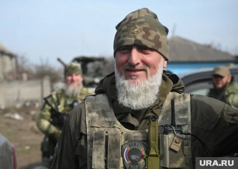 Адам Делимханов жив и здоров, сообщил спикер Госдумы Вячеслав Володин