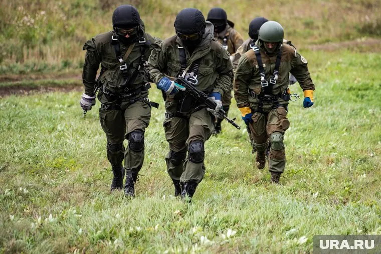 В район поселка Новолуганское прибыл украинский отряд специального назначения «Запад»