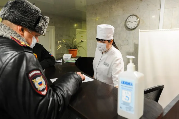 Проверка соблюдения карантина в курортных местах на озере Увильды в Аргаяшском районе. Челябинская область