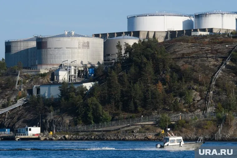 Эймос Хокстин пожаловался, что Россия вовремя не начала заполнять газовые хранилища Европы