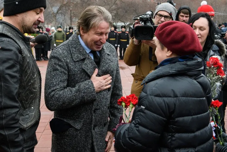 Вручене автомобилей ветеранам УДТК. Екатеринбург