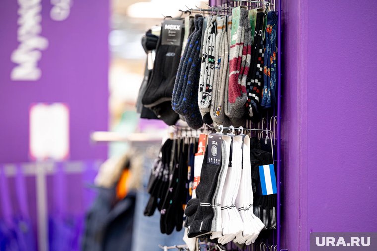 Что подарить коллегам на Новый год 2026: 150 недорогих и крутых идей 