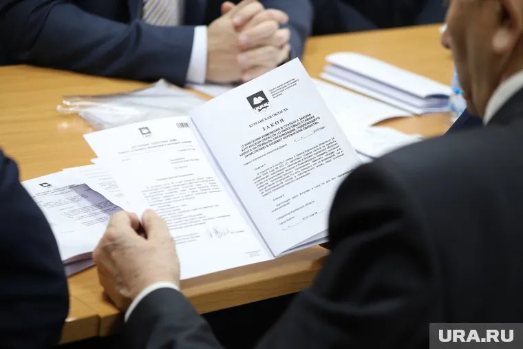 Курганские депутаты приняли решение по QR-кодам