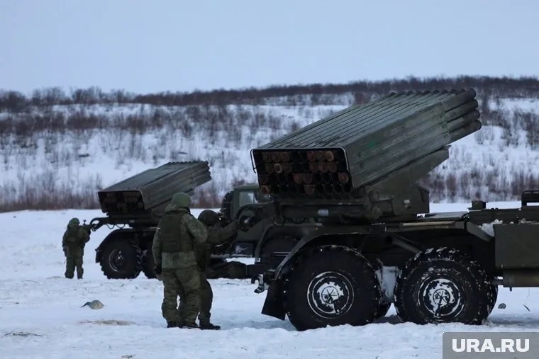 Военный аналитик предложил бить по линиям снабжения ВСУ