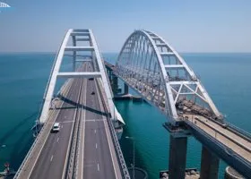 На Крымском мосту образовалась большая пробка