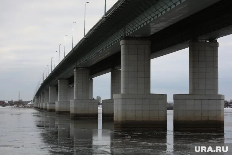 ВС РФ ударили по опорам моста в Одесской области при помощи водных дронов