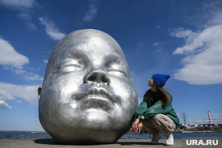 «Индустриальный младенец» вызвал споры даже за пределами Екатеринбурга
