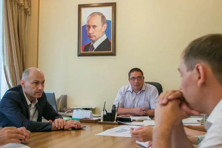 Встреча жильцов дома (Гагарина 34а) с чиновниками.Курган, вертунов владимир, милишенко александр