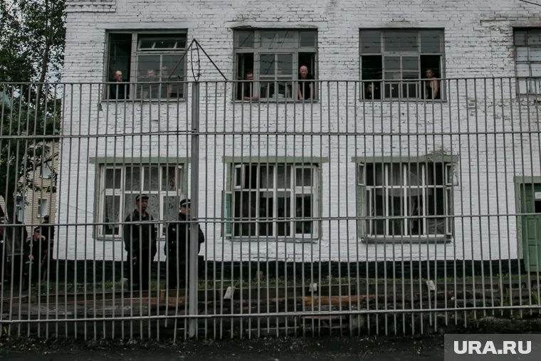 Евгений Бартновский за решетку попал осенью прошлого года