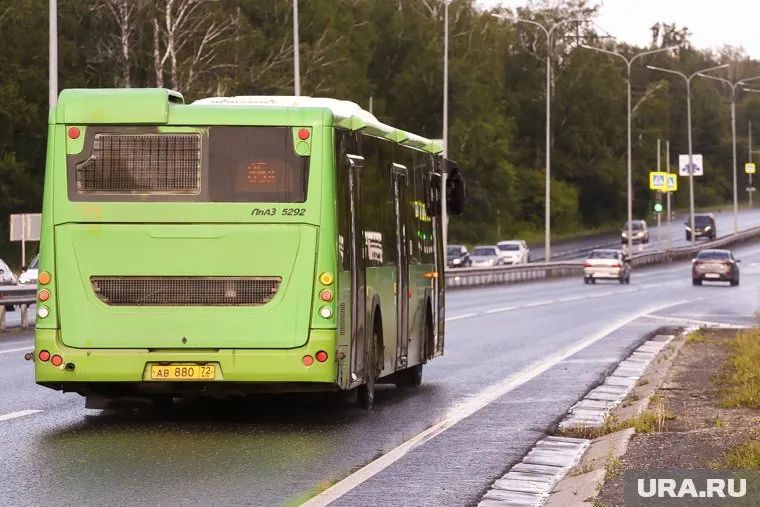 Пассажиру стало плохо в автобусе во время движения