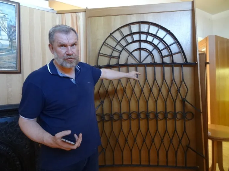 Зал Романовых в краеведческом музее и Поросенков Лог