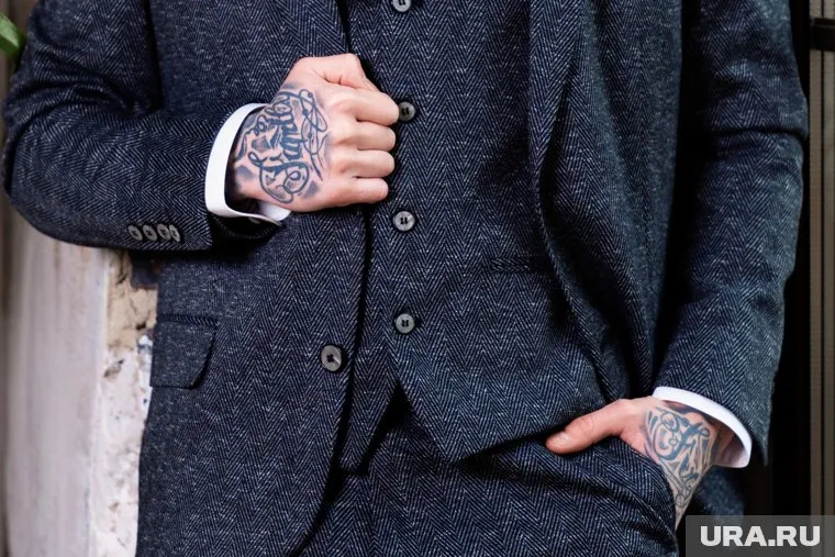 Сын теневого мэра Перми Плотникова до этого делился в соцсетях фотографиями своей роскошной жизни