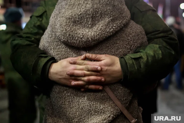 Их украинского плена вернулись трое югорчан