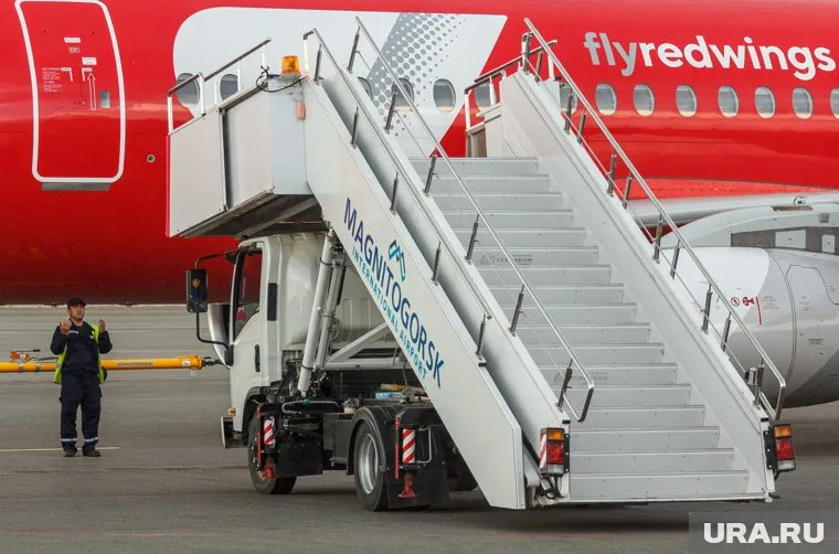 Из Челябинской области трап отгрузили в московский аэропорт