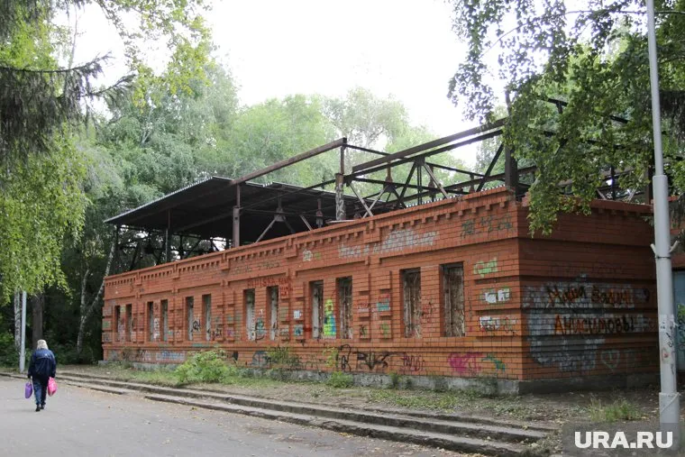 Здание пустует много лет
