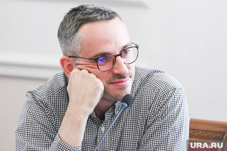 Дмитрия Колезева* оштрафовали на 30 тысяч рублей