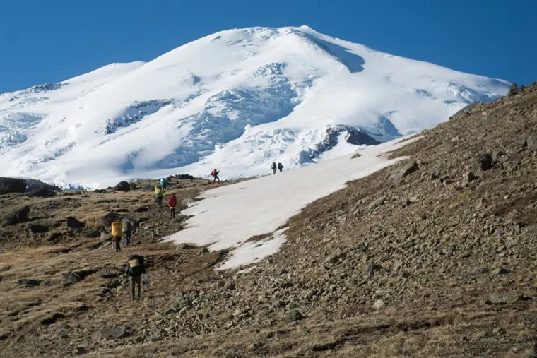 Кавказские горы в окрестностях Эльбруса, туризм, путешествие, горы, природа россии, природа кавказа, приэльбрусье, гора эльбрус, перевал балкбаши, перевал палкбаши, кавказские горы