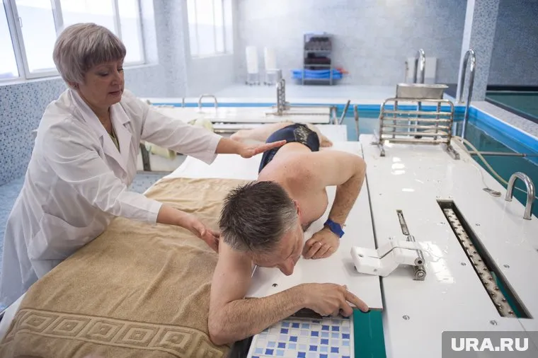 Салехардцы не могут пройти реабилитацию после травм и операций в больнице