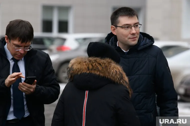 Андрей Шастин (справа) считает, что дефицит врачей возникает из-за переездов и выхода на пенсию