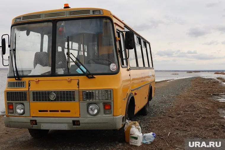 Жителей населенных пунктов экстренно эвакуируют
