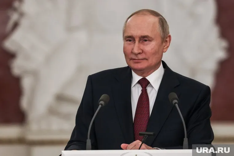 Владимир Путин поставил властям задачи по интеграции Донбасса