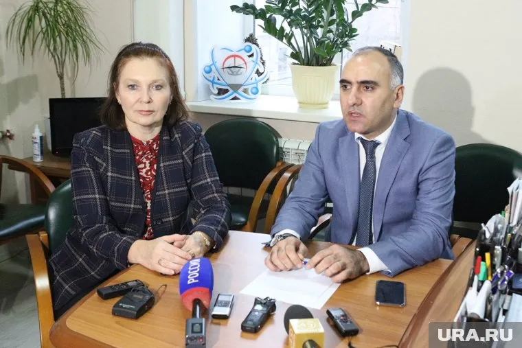 Замдиректора НМИЦ им. Н.Н. Блохина Тигран Геворкян (справа) — куратор Курганской области по злокачественным новообразованиям (фото из архива)