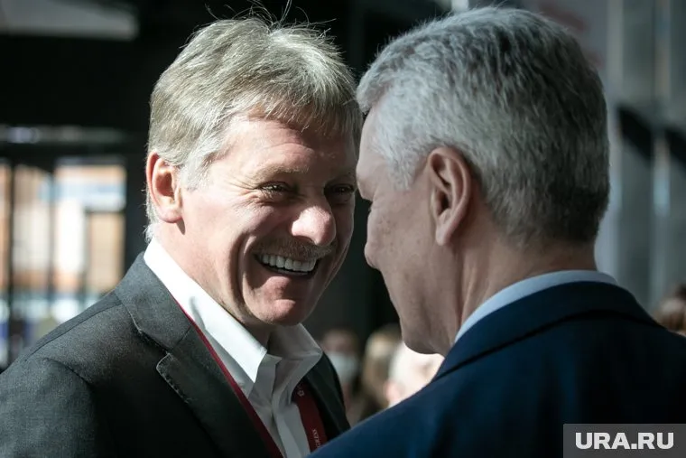 Дмитрий Песков назвал блокировку ряда российских СМИ удушением свободы слова