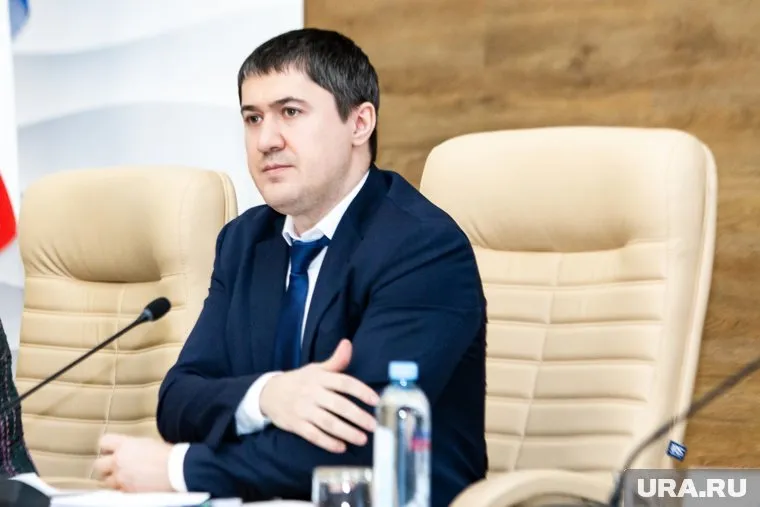 Дмитрию Махонину за считанные дни необходимо определиться с доверенным лицом в крайизбиркоме