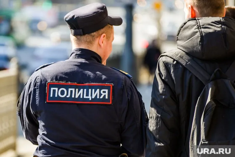 К поиску босого подростка подключилась полиция