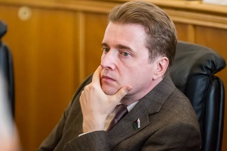 Областная дума. Июнь. Тюмень