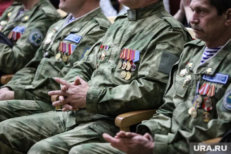 Выплаты военным пенсионерам проиндексируют выше инфляции