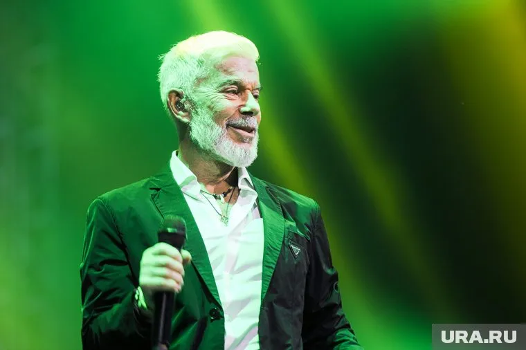 Газманов отдыхал от концертов на челябинском озере