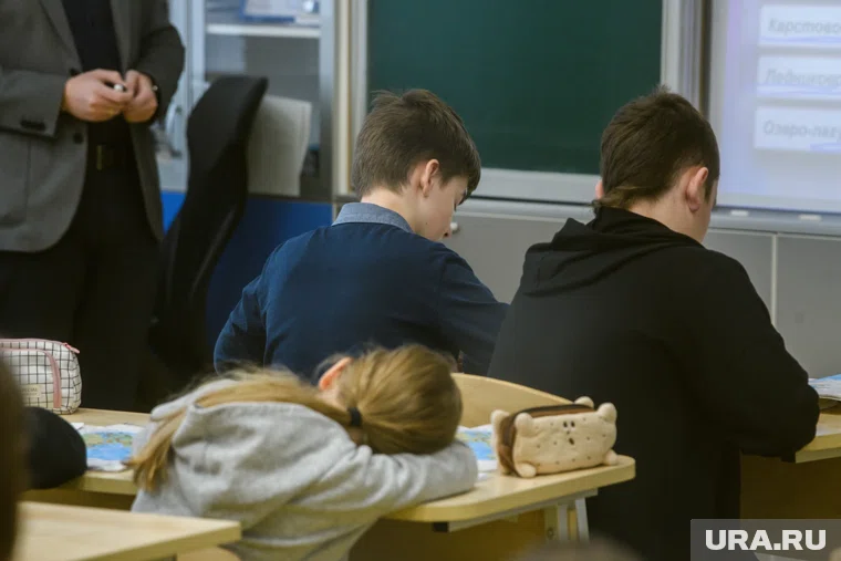 Почти 80% детей мигрантов не попадают в российские школы из-за незнания русского языка или неправильно оформленных документов