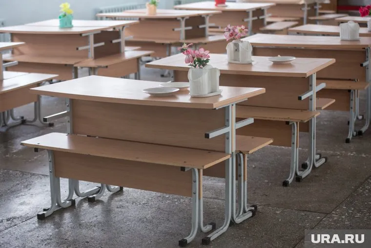 В Екатеринбурге то и дело появляются сообщения об отравлениях в школах