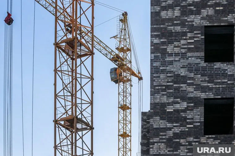 Российские банки сократили выдачу ипотечных кредитов за месяц на 19%